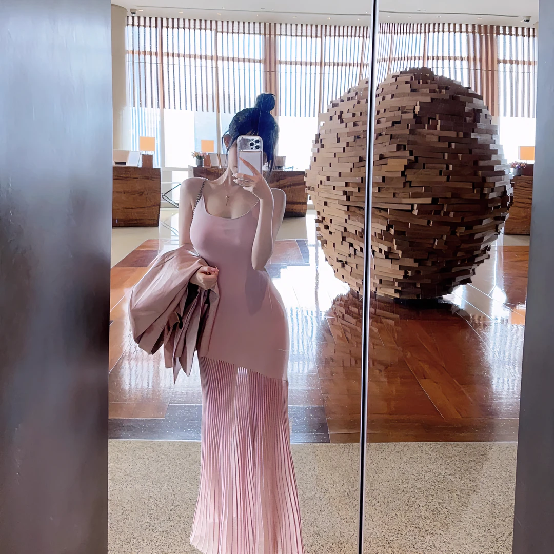 夏季法式拼接吊带后背交叉针织连衣裙新款修身吊带包臀裙长裙鱼尾