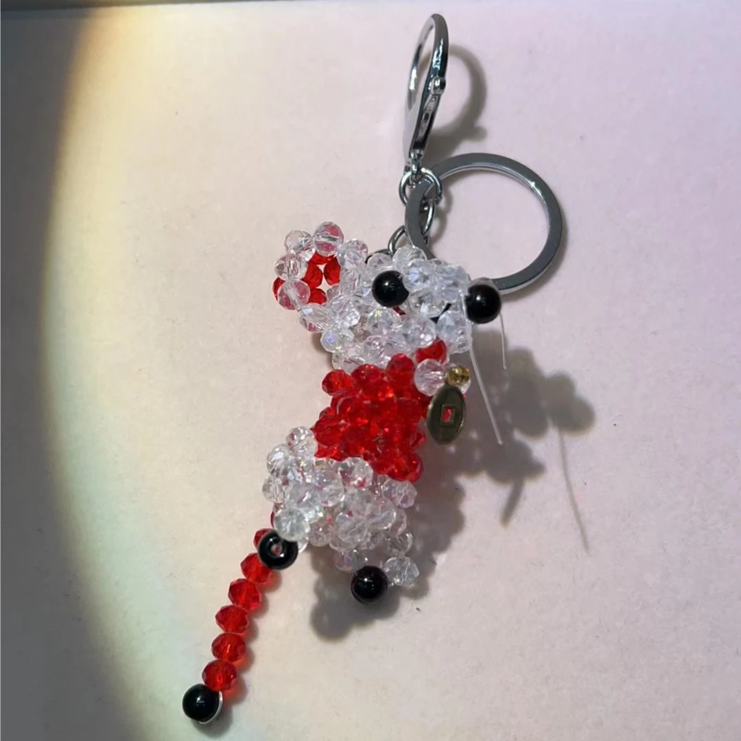 手工编织6mm大红色金钱鼠钥匙扣挂件