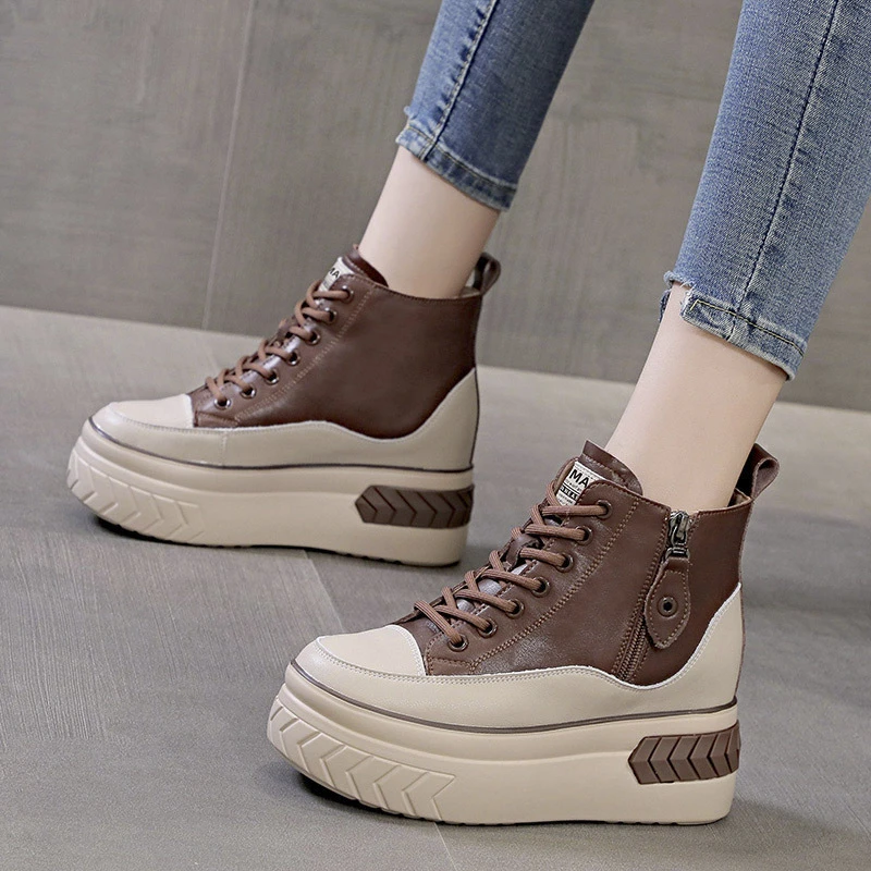 内增高8cm英伦风马丁靴2025新款高帮厚底百搭时尚马丁靴短靴女潮