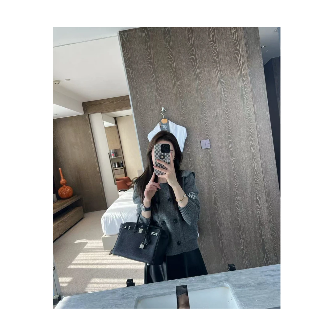 3104~高质美学～洋气时髦翻领刺绣绵羊毛毛衣   现货秒发