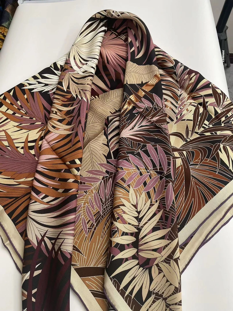 【110意罗绸双面方巾-椰子雨林】106*106意罗绸百搭时尚方巾休闲