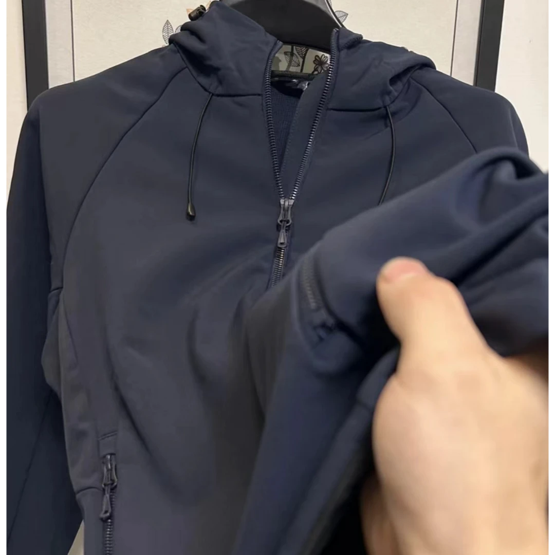 冬季新款男装外套户外软壳加绒恒温冲锋衣梭织五防面料高品质上衣