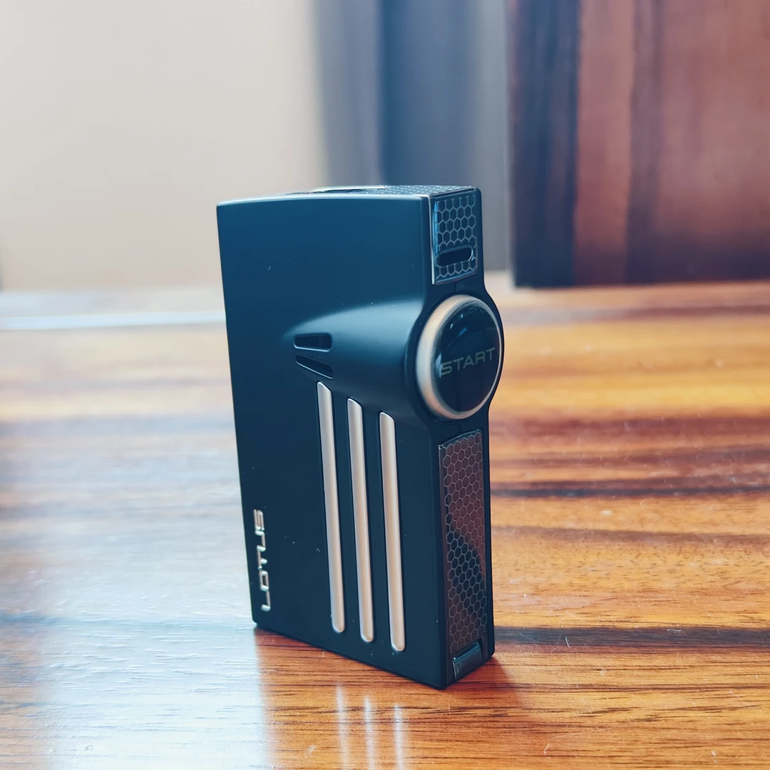 美国莲花防风双火焰雪茄打火机 带雪茄钻 2色可选