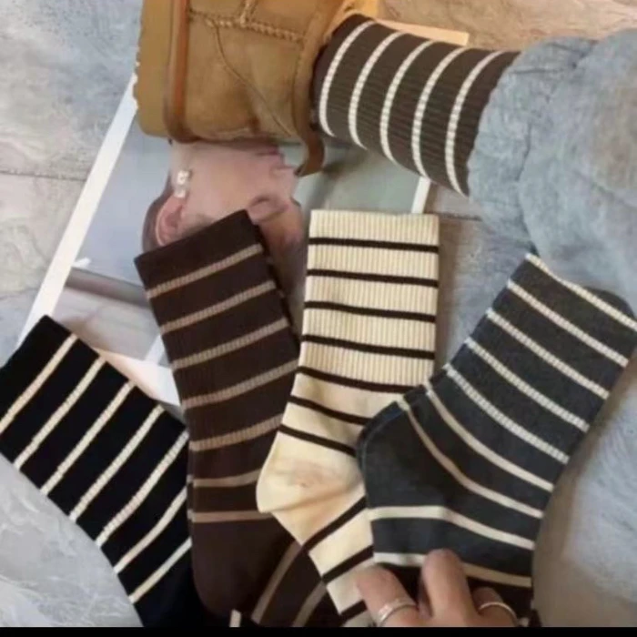 金典条纹高筒袜条纹秋冬ins百搭