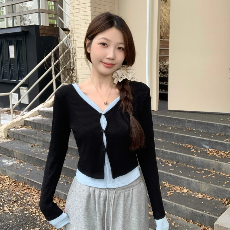 2024新款大码秋季新款拼接假两件V领长袖T恤修身显瘦减龄别致上衣