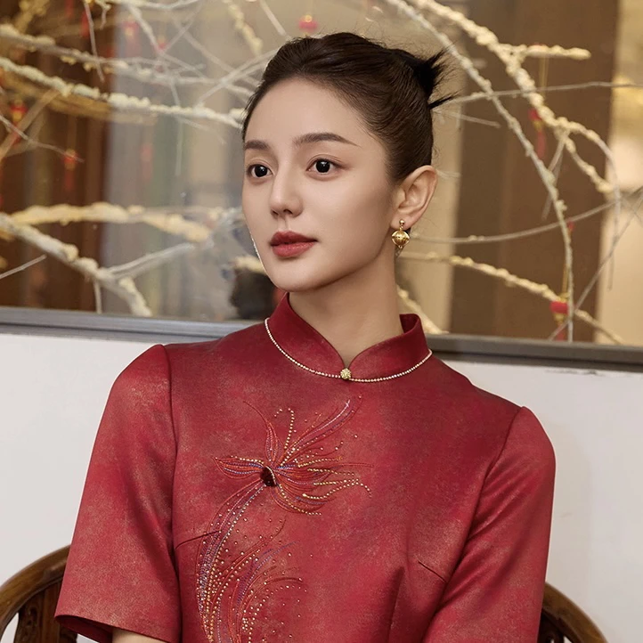 朱紫褕17969酒红色旗袍/中袖/中国风/蝴蝶纹样/醋酸洒金面料