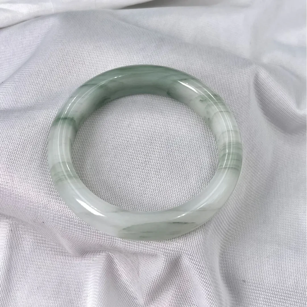 石英质玉天山翠手镯多样性发货 编号306