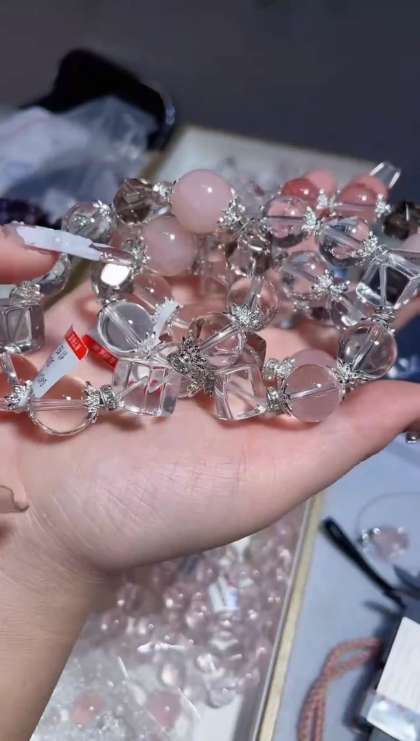 【闪购商品】水晶手串未镶嵌多样性发货一个