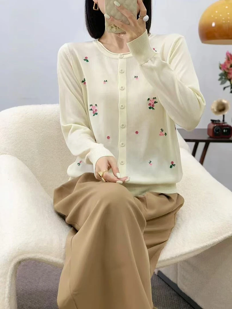 【芊荨精选】2024秋冬时尚圆领百搭气质提花针织衫S174#