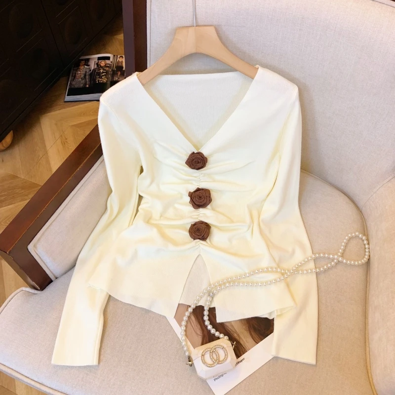 立体玫瑰褶皱V领长袖针织衫女2024秋季新款设计感小众显瘦上衣潮