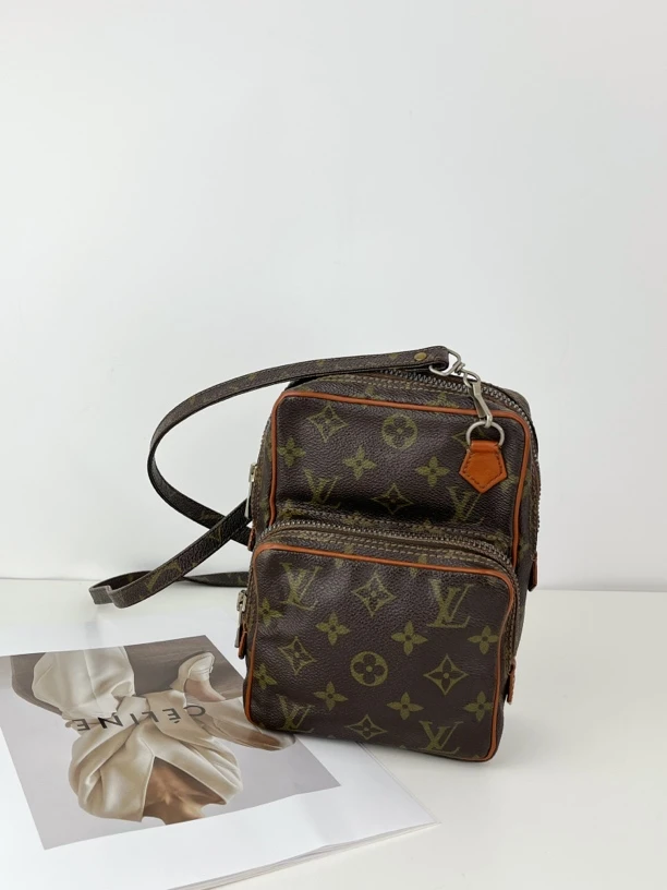 90新 LouisVuitton/路易威登 竖版双层相机包