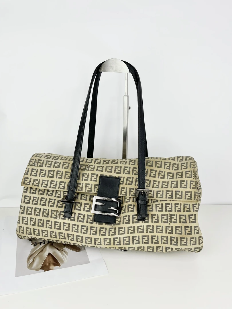 95新 FENDI/芬迪 法棍 单肩包