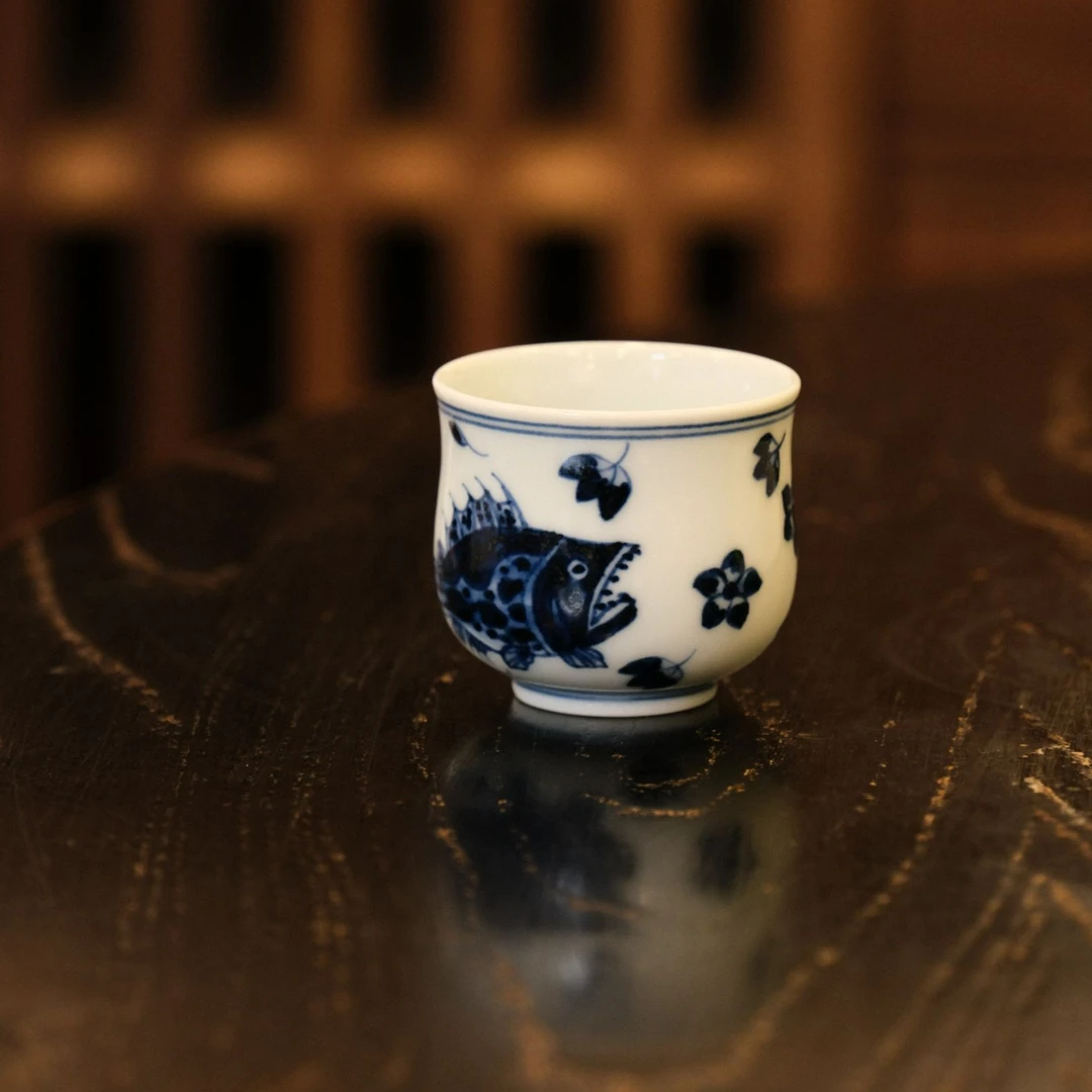 观一优选 | 景德镇手绘桃花桂鱼杯40ml青花品茗杯