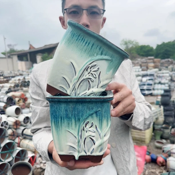 口15高15兰花方绿色两个紫砂花盆浮雕花