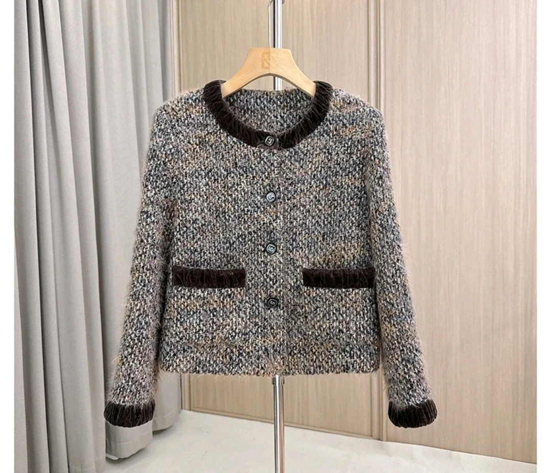 轻奢法式新款设计小香毛呢外套女拼接丝绒百搭短款90白鸭绒上衣潮