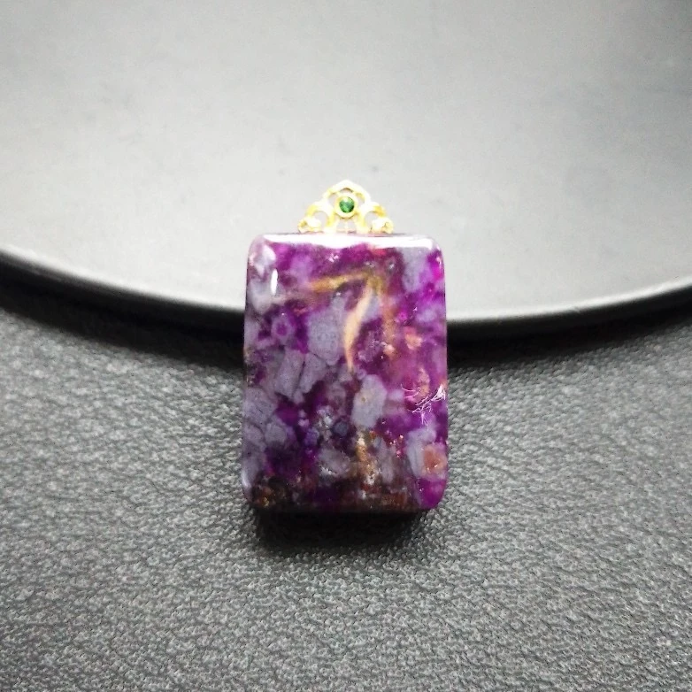 匡氏甄选 18K舒俱来幻彩无事牌吊坠 Z-HL-A7444（多样性发一）