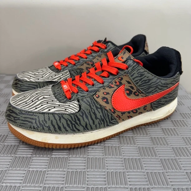 Nike 可拆卸魔术贴棕绿43码