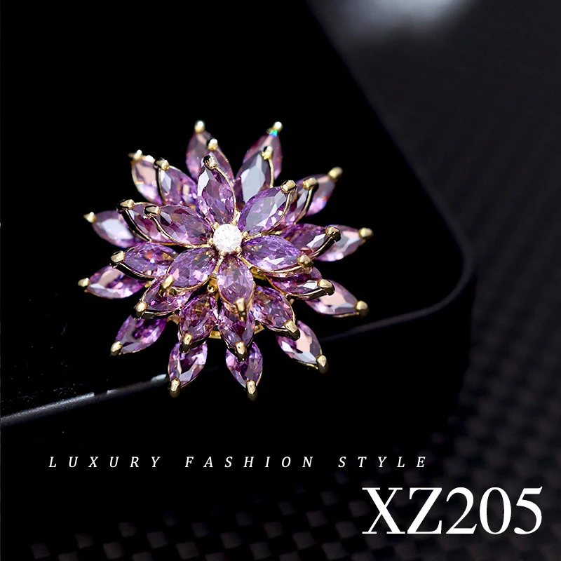 铜合金合成锆石胸针 高档气质百搭简约旋转紫雪莲花胸针女XZ205
