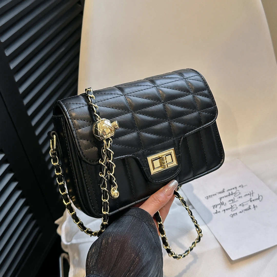 新款上新多层空间小金球链条单肩斜挎包时尚绣线百搭小方包