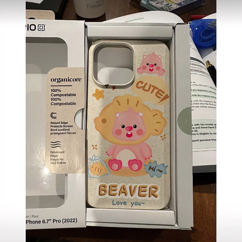 小鱼干海狸适用苹果15ProMax手机壳iPhone13/14小麦壳11/12软xr/x