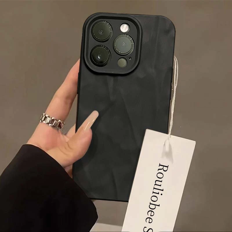 黑白褶皱复古苹果14手机壳iphone15promax高级简约11/12/13小众