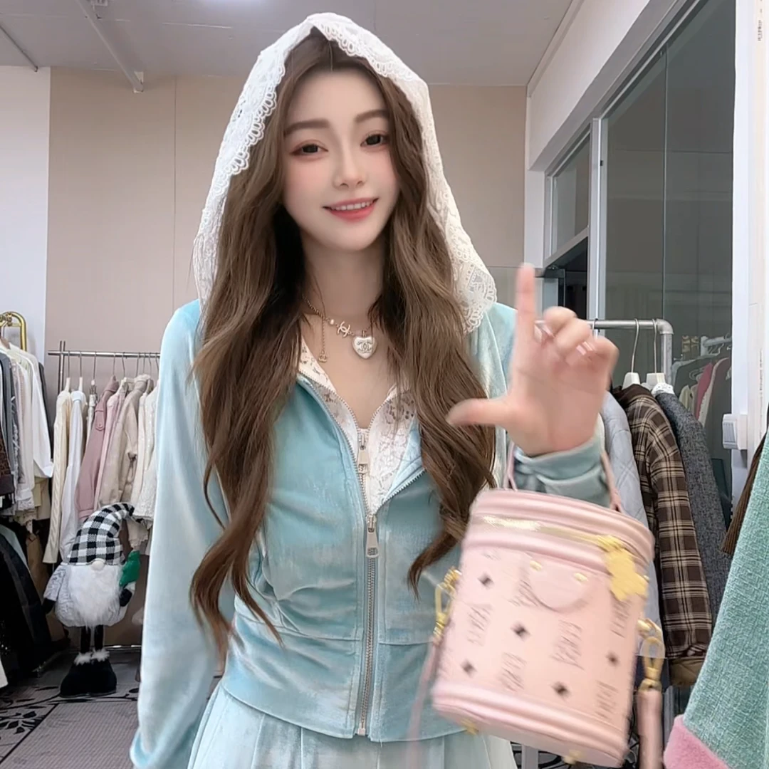 丽子小姐高级感丝绒女装运动套装蕾丝连帽假两件女新款韩版甜美