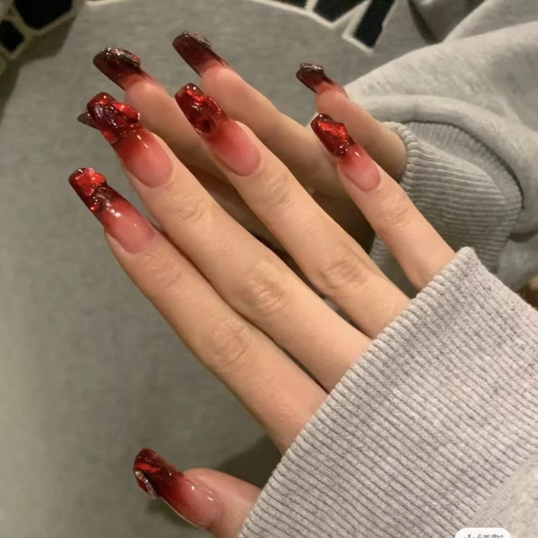 红魅｜新年战甲爆闪满钻安哥拉红美甲纯手工穿戴甲显白秋冬中长款