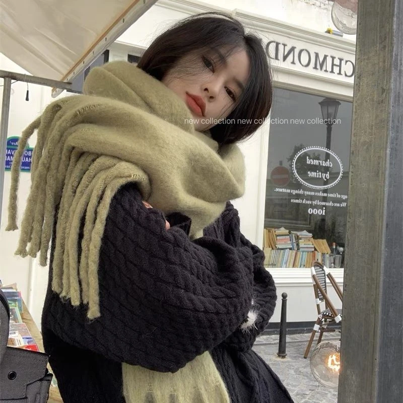 复古韩系学生绿色围巾女冬季高级百搭保暖加厚马海毛披肩围脖潮