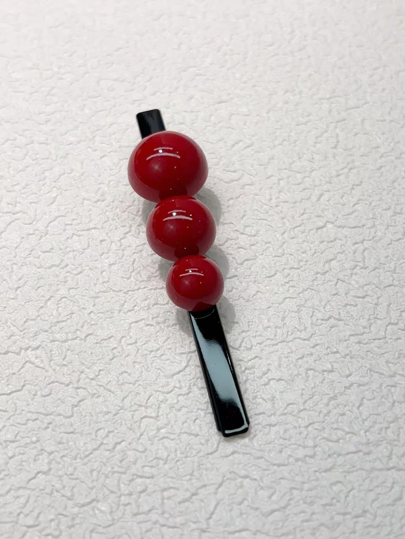 东大门流行安可拉红百搭球球发夹A128