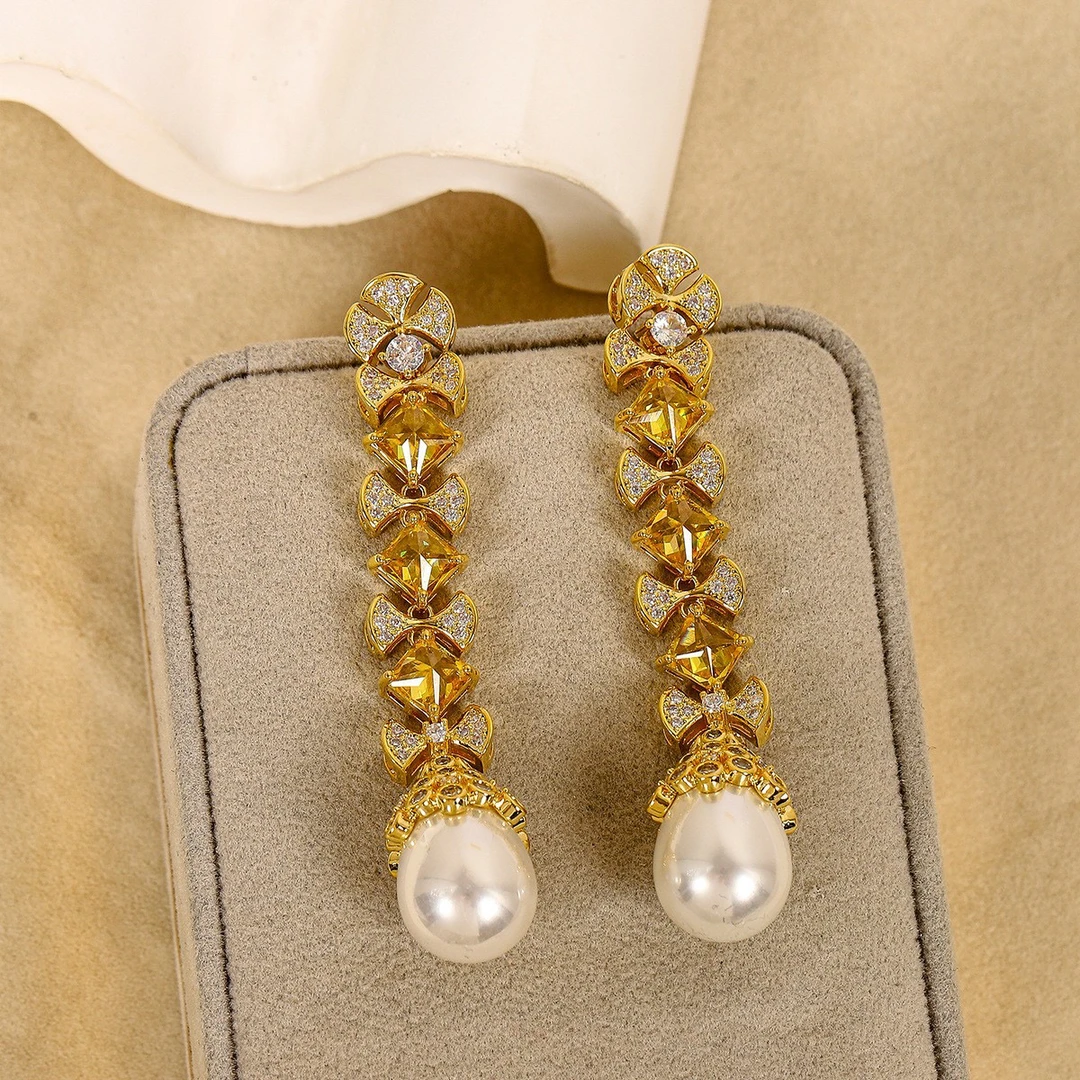 铜合金锆石耳饰 轻奢长款设计高级感新品耳环耳钉热卖潮流耳坠女