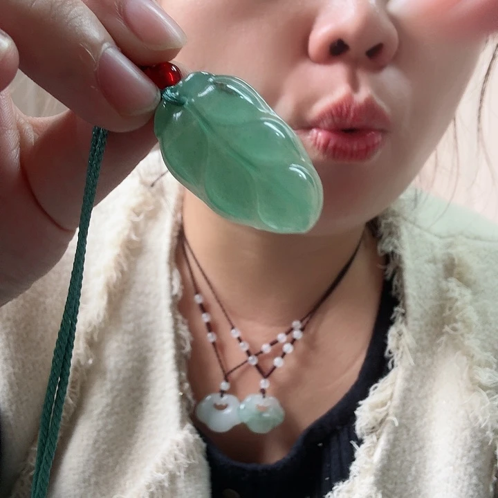 石英质玉颈饰未镶嵌