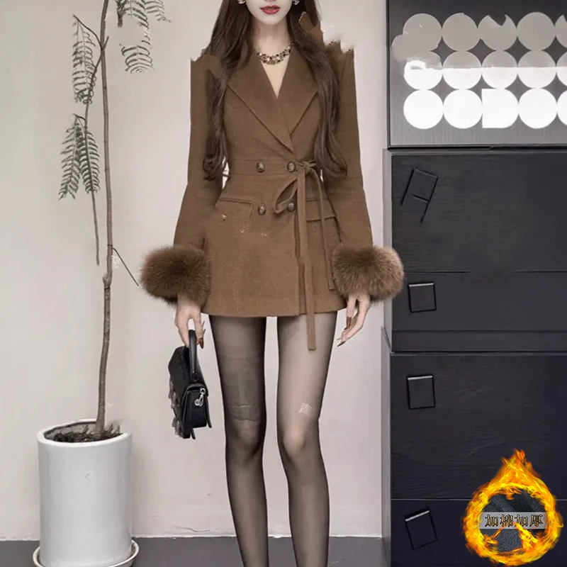 2024显瘦新款气质时尚女装气质网红时尚轻奢韩版加棉加厚外套3309