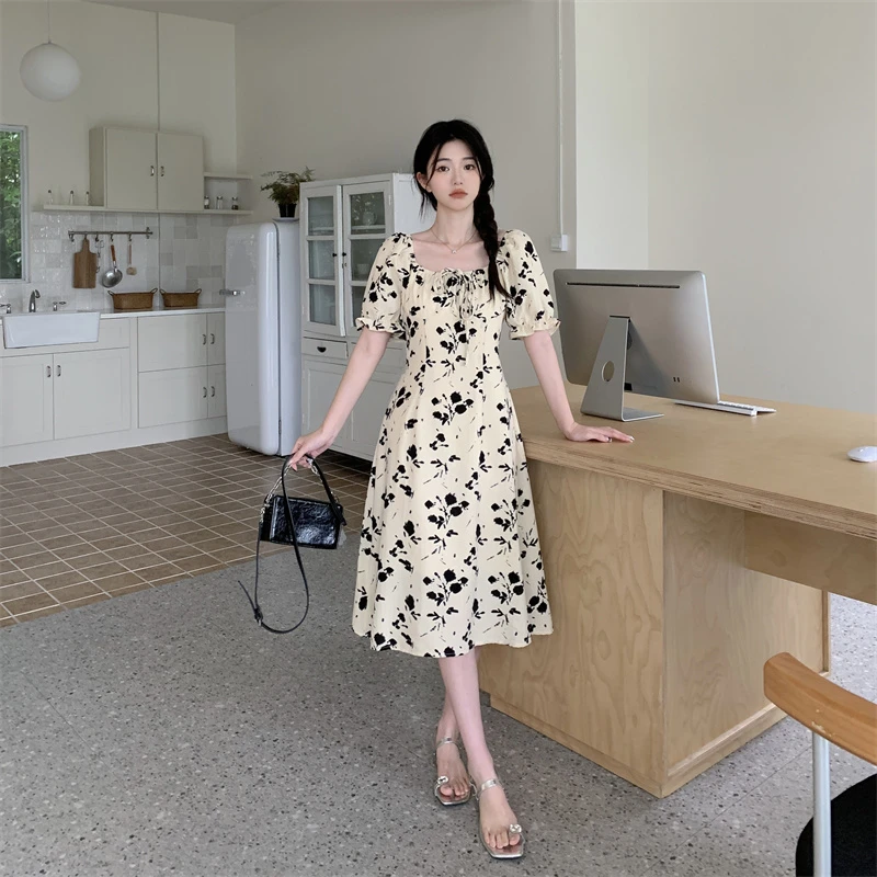 温柔风方领连衣裙女夏季高级感复古裙子胖mm遮肚子显瘦a字裙1559