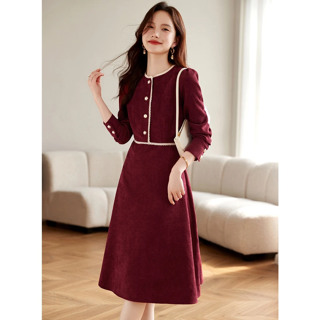 气质拼接假两件法式连衣裙女2024秋季新款收腰显瘦灯芯绒裙子1631