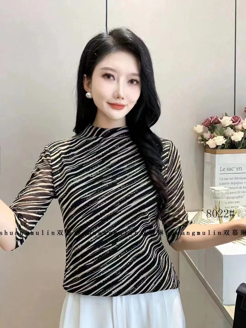 8022女士新款中袖上衣