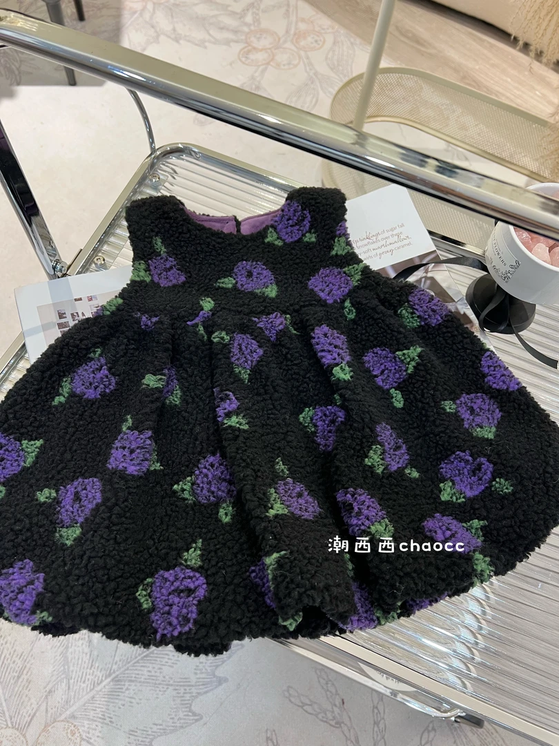 潮西西定制童品2025秋冬新款羔羔毛小葡萄背心裙打底衫套装加绒