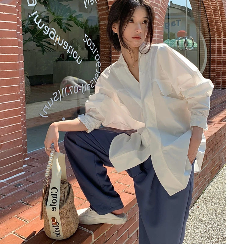 白色衬衫女设计感小众法式V领宽松上衣春夏季韩版时髦防晒衣外套