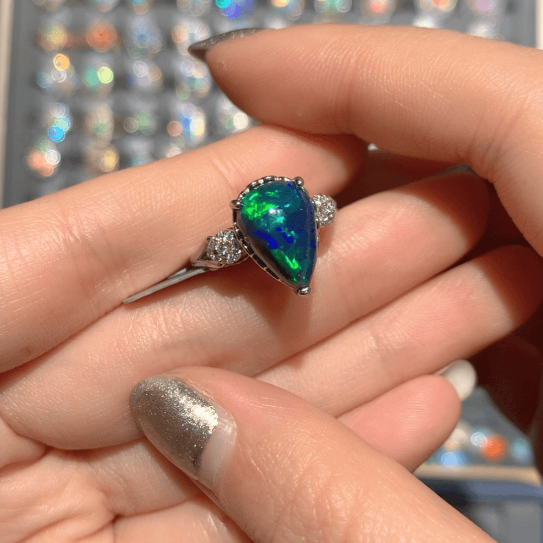 【闪购商品】欧泊Q戒指银S925镶嵌上**水