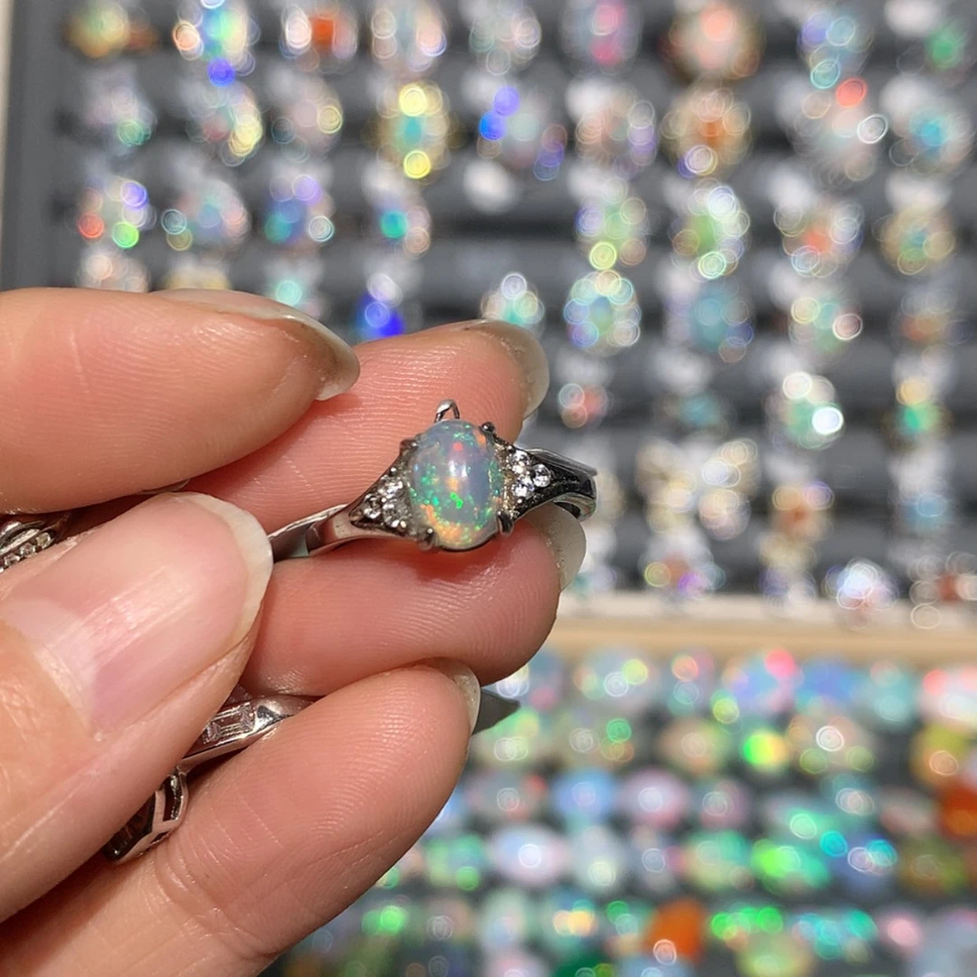 【闪购商品】欧泊戒指银S925镶嵌假****的