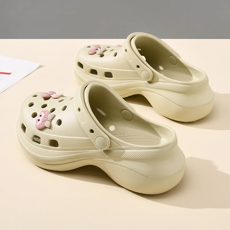 云朵洞洞鞋女款2024秋季新款厚底外穿小鲸鱼防滑增高户外沙滩凉拖