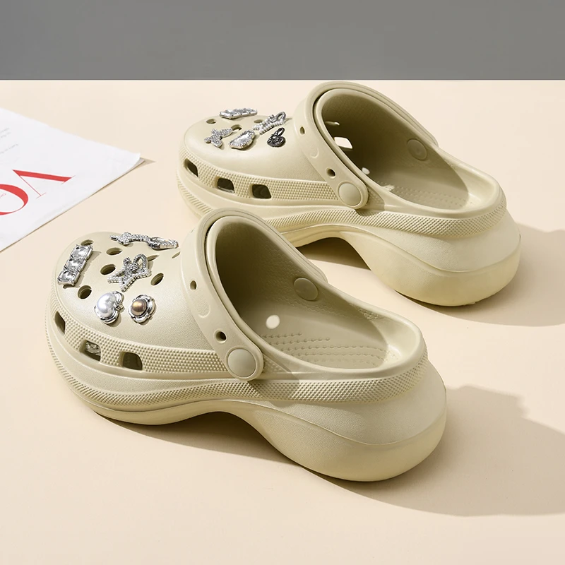 洞洞鞋女款外穿2024秋季新款厚底软底小鲸鱼网红爆款时尚沙滩凉拖