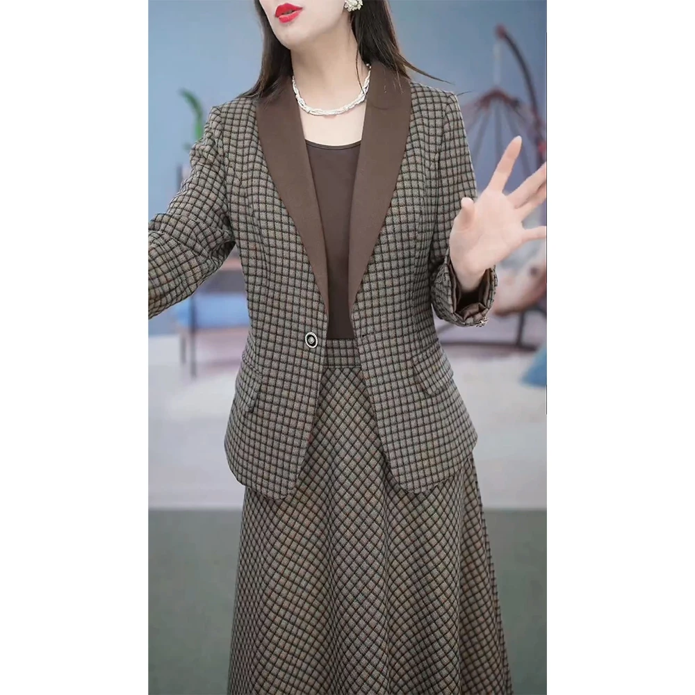 气质名媛格子两件套连衣裙女2023春装新款妈妈气质早秋套装裙子