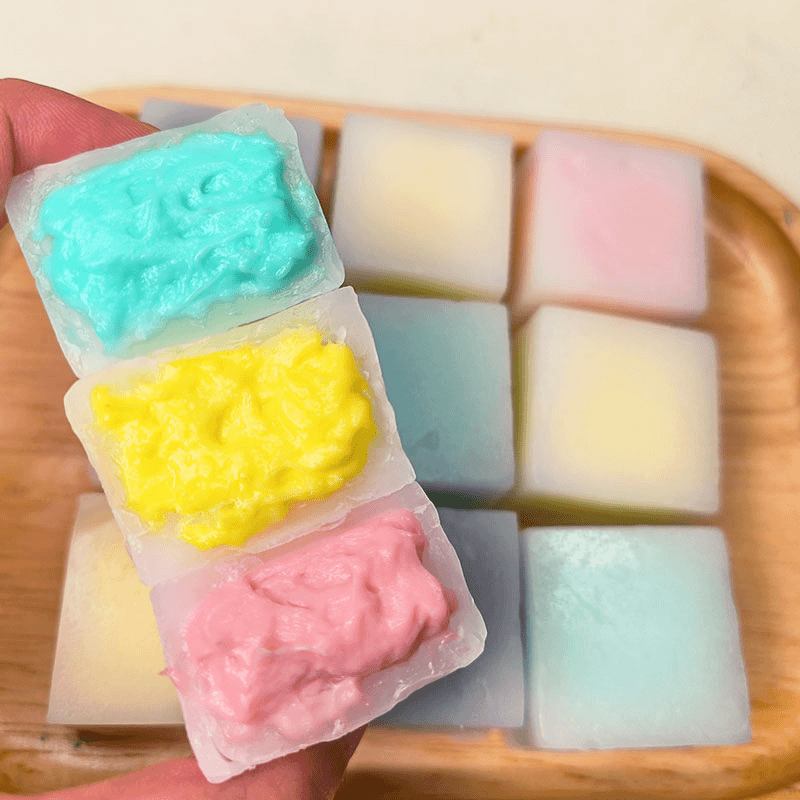 浓酱奶酪蜡瓶糖夹心爆浆网红休闲小零食可食用方块辣平塘蜡皮糖