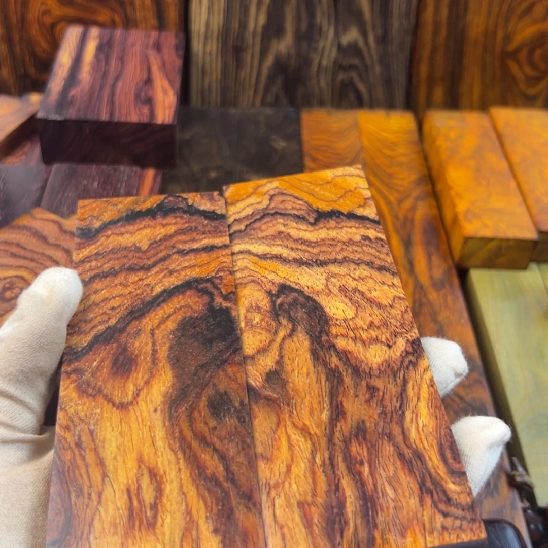 【闪购商品】檀木用****5