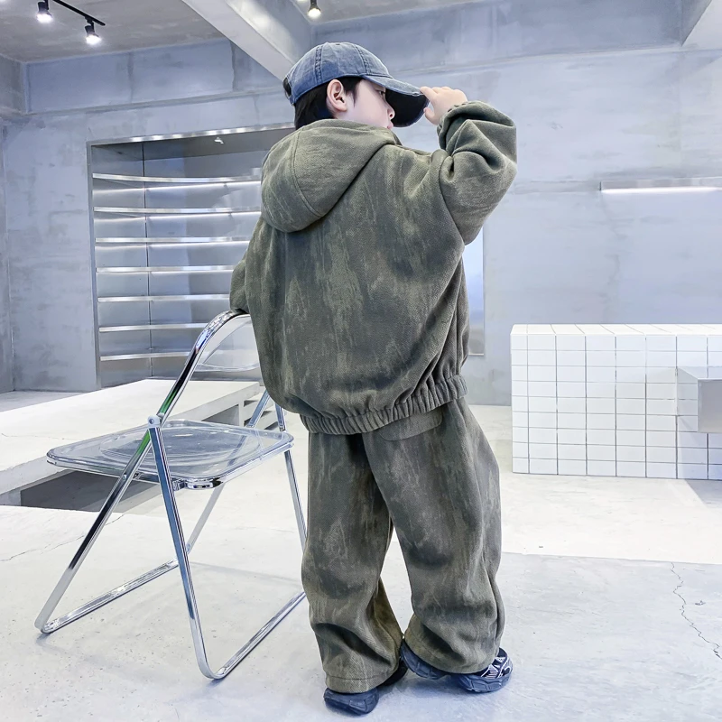 男童2025新款潮流秋冬季加绒加厚宽松保暖休闲套装儿童宽松衣服