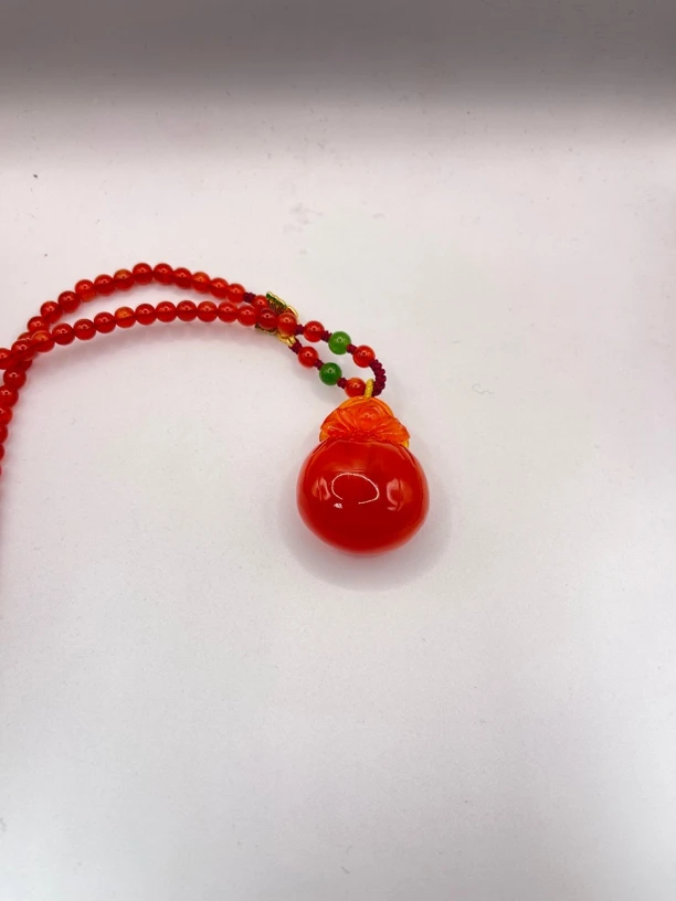 E46蜜蜡项链多样性发货