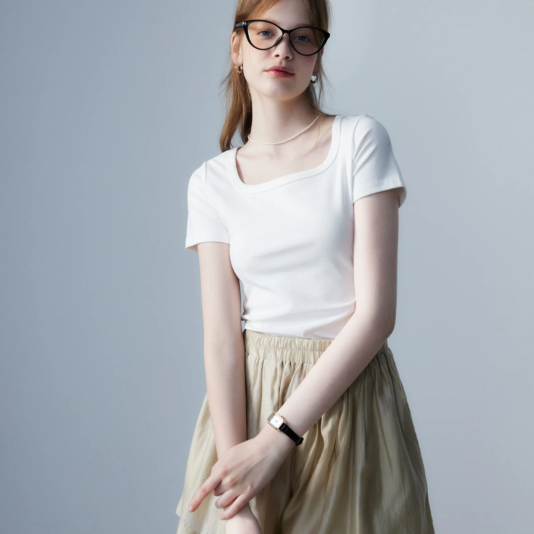 EGGKA 方领短袖圆领正肩短款上衣E22T004AE