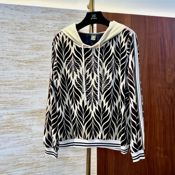 【一叶知秋连帽绒衫】2024秋新款休闲烫钻减龄洋气连帽卫衣女上衣