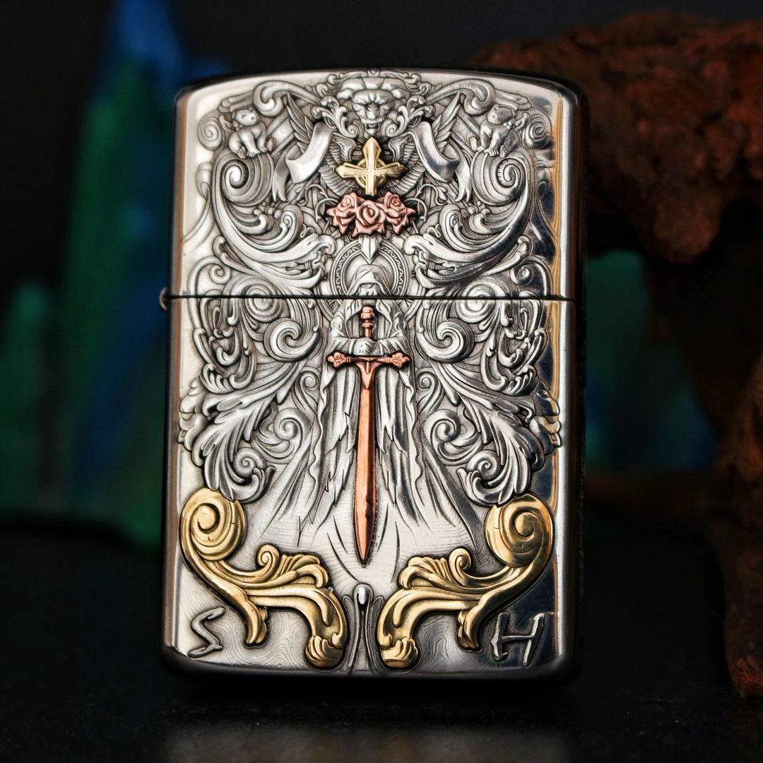 【鹰皇】守护审判佐罗902s煤油防风打火机浮雕三色镶嵌白铜盔甲新款