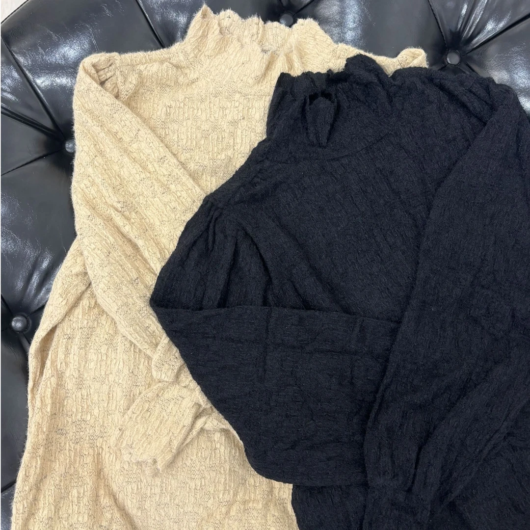 《SI JI 白色恋人》新款两色蕾丝低领打底衫百搭休闲圆领ins 3122